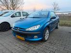 Peugeot 206 2.0 16V CC 2003 Blauw | Nieuwe APK, Auto's, Peugeot, Zwart, 4 cilinders, Cabriolet, 49 €/maand