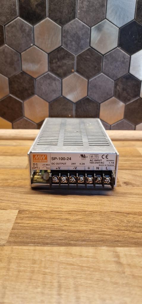 Mean Well SP-100-24 voeding – evt. ruil voor iFi voeding, Hobby en Vrije tijd, Elektronica-componenten, Zo goed als nieuw, Ophalen of Verzenden