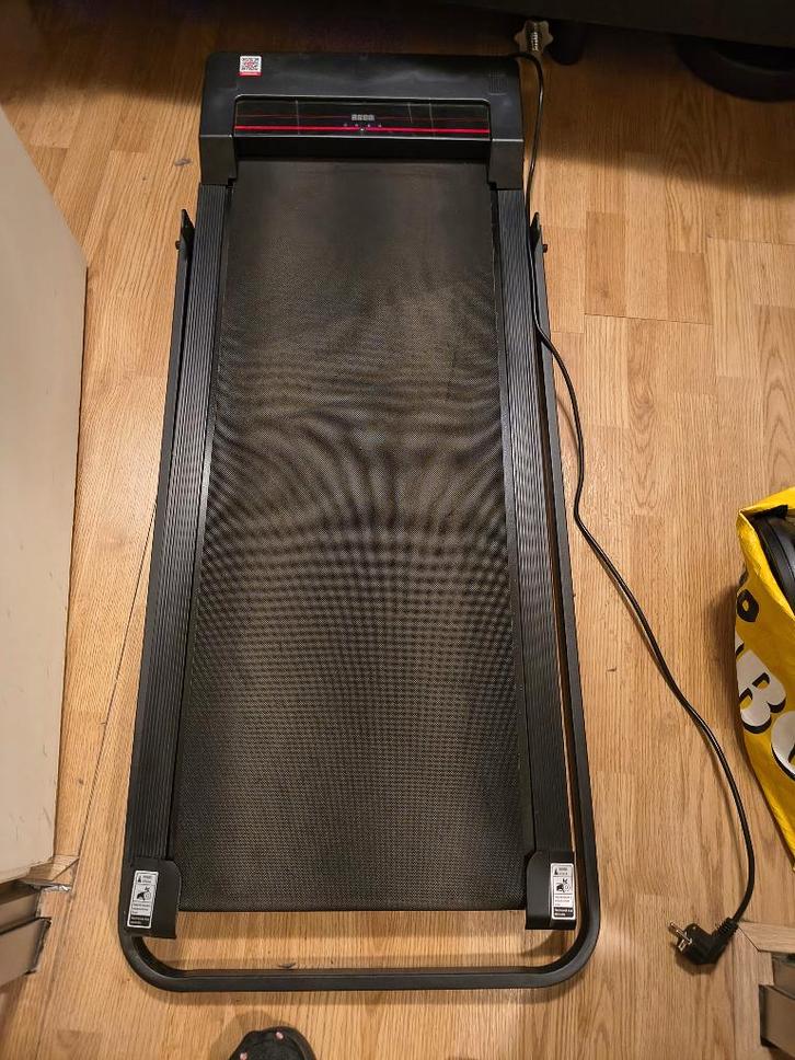 Wandelband, Sport en Fitness, Fitnessapparatuur, Zo goed als nieuw, Loopband, Benen, Metaal, Ophalen