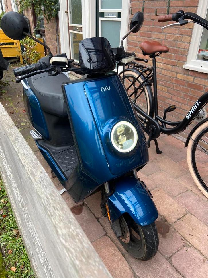 Elektrische NIU scooter 25km/uur, Fietsen en Brommers, Scooters | Overige merken, Gebruikt, Maximaal 25 km/u, Elektrisch, Ophalen