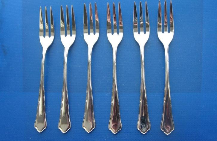 Zilveren taartvorken model Chippendale 2100., Antiek en Kunst, Antiek | Goud en Zilver, Zilver, Verzenden