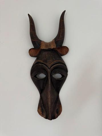 Dierenmasker afrikaans beschikbaar voor biedingen