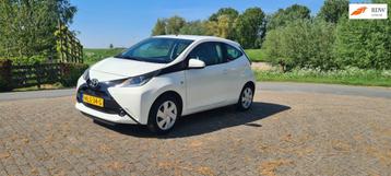 Toyota Aygo 1.0 VVT-i x-play beschikbaar voor biedingen