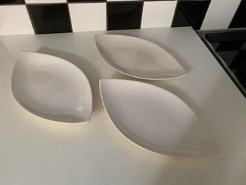 3 plateel schaaltjes Tulipe van Potterie de Driehoek Huizen beschikbaar voor biedingen