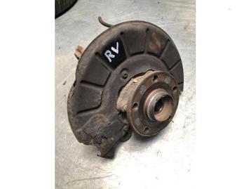 Fusee rechts-voor van een Volkswagen Caddy beschikbaar voor biedingen