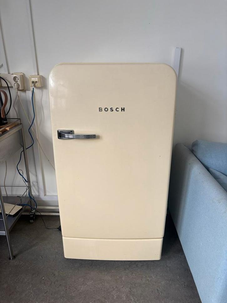 Retro Bosch Koelkast - Werkt perfect!, Witgoed en Apparatuur, Koelkasten en IJskasten, Gebruikt, Met vriesvak, 150 tot 200 liter