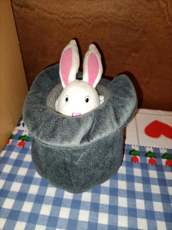 Ikea konijn in de hoed knuffel met liedje / muziekdoosje, Kinderen en Baby's, Speelgoed | Knuffels en Pluche, Konijn, Ophalen of Verzenden