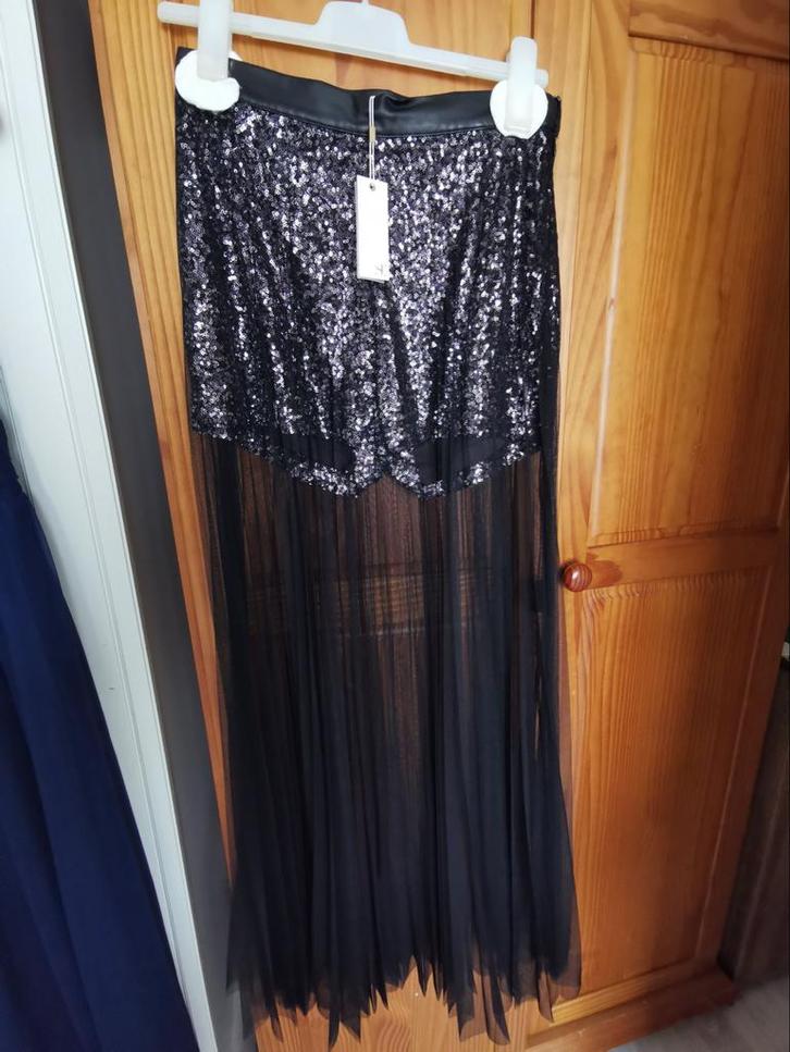 Feestelijke rok met pailletten, Kleding | Dames, Rokken, Nieuw, Maat 38/40 (M), Zwart, Onder de knie, Ophalen of Verzenden