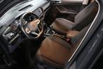 Volkswagen T-Cross 1.0 TSI Life / Camera / Navi / BTW / APK, Origineel Nederlands, Te koop, Zilver of Grijs, 5 stoelen