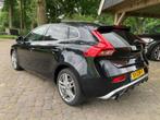 Volvo V40 2.0 D3 Momentum, Auto's, Euro 5, Gebruikt, Zwart, Leder en Stof
