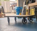 Industriële transportkar salontafel, Ophalen
