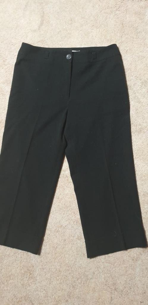 Zwarte capri mt 38, Kleding | Dames, Broeken en Pantalons, Gedragen, Maat 38/40 (M), Zwart, Driekwart, Ophalen