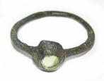Romeinse vingerring brons witte stone 2,07g Ø18mm  rf011, Verzenden
