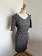 Kyra & Ko maat 42 zilvergrijze suede jurk 2574, Kleding | Dames, Jurken, Kyra & Ko, Maat 42/44 (L), Ophalen of Verzenden, Zo goed als nieuw