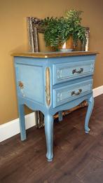 Antiek blauw ladekastje, Ophalen