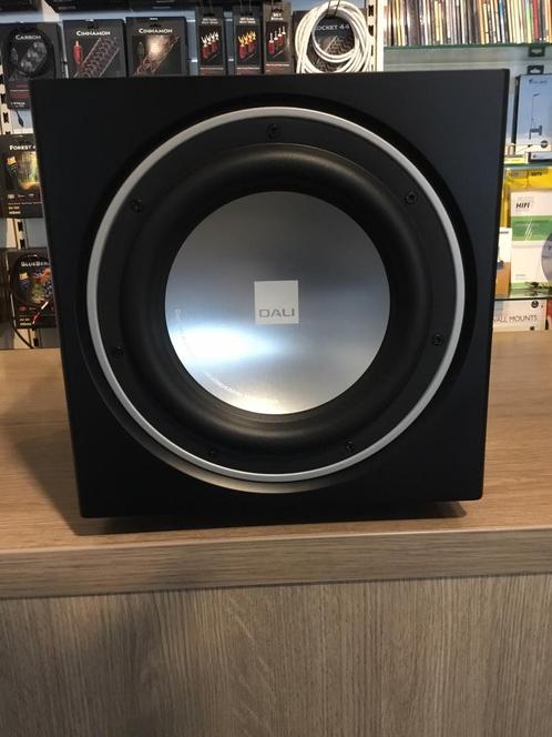 DALI E-9F subwoofer compacte 9 inch 220 Watt garantie, Audio, Tv en Foto, Luidsprekers, Zo goed als nieuw, Subwoofer, 120 watt of meer