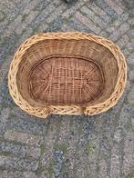 Rieten kattenmand, Ophalen, Zo goed als nieuw, Riet