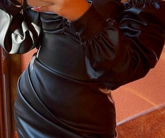 Prachtige Leren Jurk met lange mouwen maat M, Kleding | Dames, Jurken, Zo goed als nieuw, Zwart, Boven de knie, Verzenden