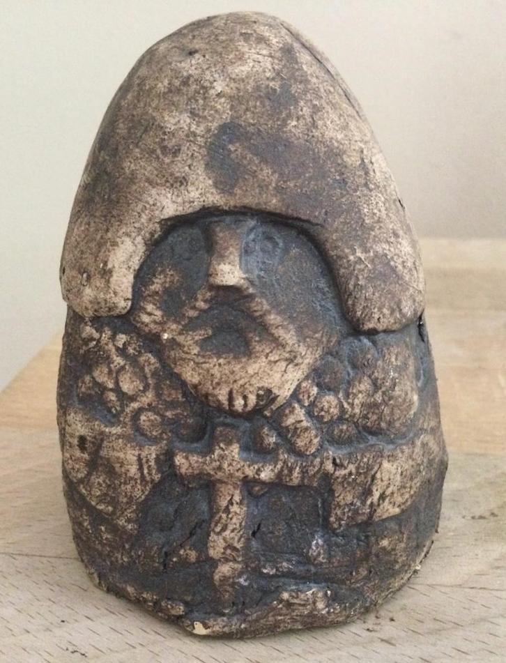 Replica schaakstuk van Viking God Thor van klei goede staat, Antiek en Kunst, Curiosa en Brocante, Verzenden