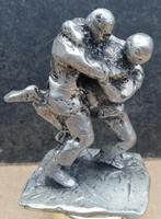 JUDO. 肩投げ/ kata guruma. Sculptuur. Tin. Sign.  8.5 cm., Ophalen, Mens