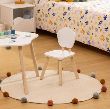 Kinderstoel Bloem beschikbaar voor biedingen