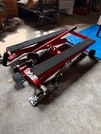 Hbm motor krik, Ophalen