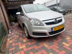 Opel Zafira 1.8   7 personen nieuwe apk, Auto's, Opel, 4 cilinders, Origineel Nederlands, 1403 kg, Zilver of Grijs