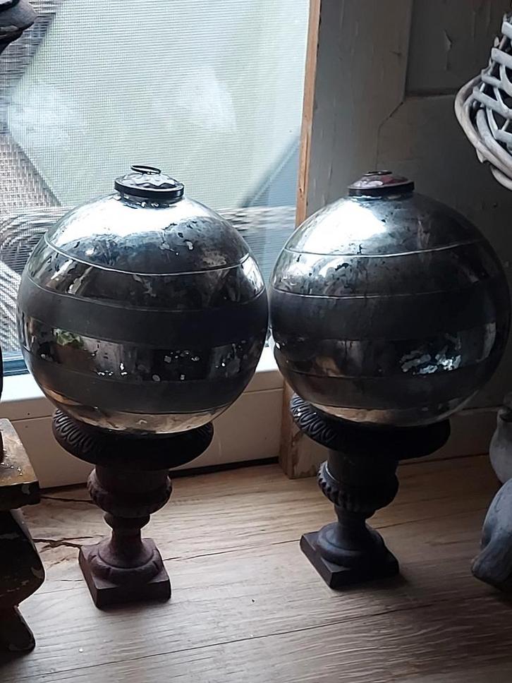 2 mooie oude sleetse zilverkleurige heksen/kerstballen, Antiek en Kunst, Curiosa en Brocante, Ophalen of Verzenden