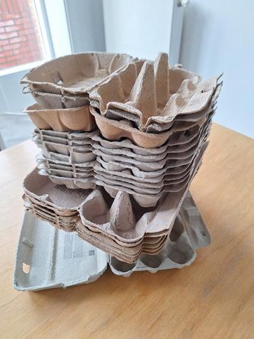 Eierdozen beschikbaar voor biedingen