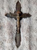 Antiek zwaar koperen Crucifix, Antiek en Kunst, Antiek | Religie, Ophalen of Verzenden