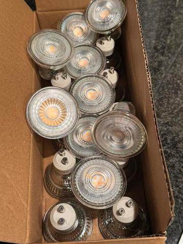 LED spot GU 10 4watt 2700k beschikbaar voor biedingen