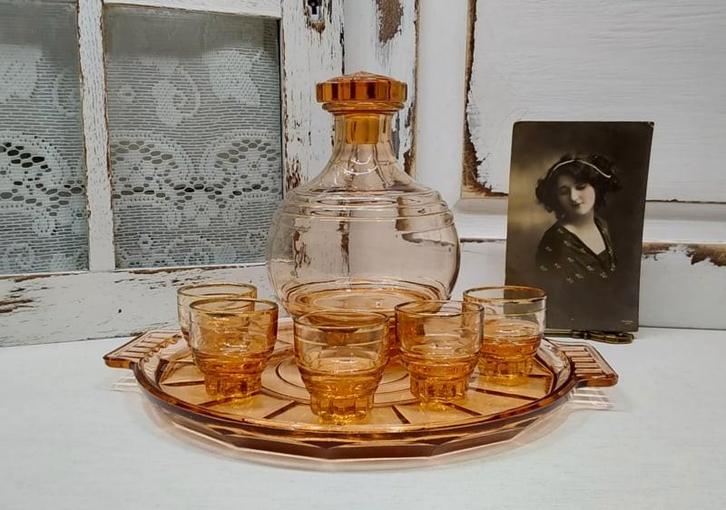 Antieke zalmroze persglas likeurset, Antiek en Kunst, Antiek | Glas en Kristal, Ophalen of Verzenden