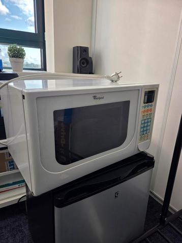 Magnetron wit whirlpool beschikbaar voor biedingen