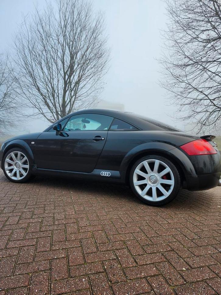 Audi TT 1.8 T Coupe 132KW 2002 Zwart, Auto's, Audi, Particulier, TT, Bluetooth, Elektrische stoelverstelling, Electronic Stability Program (ESP)