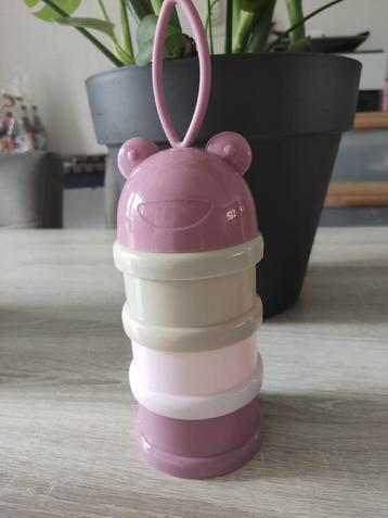 4 laags - Baby-Melkpoederhouder - Roze/Wit beschikbaar voor biedingen