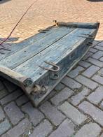 Antieke griend slee, Ophalen