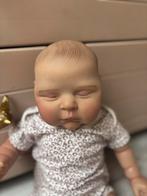 Realistische babypop - 50 cm, Ophalen of Verzenden, Nieuw, Babypop