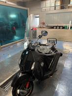Vespa GTS 125, Ophalen, Overige modellen, Zo goed als nieuw, Benzine