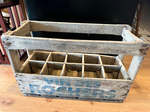 Antieke Wijnfles Krat Vin des Rochers, Antiek en Kunst, Curiosa en Brocante, Ophalen of Verzenden