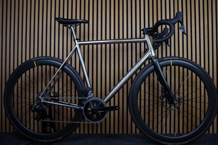 Van Nicholas Skeiron DISC Maat L *NIEUW!* Titanium* Sram AXS, Fietsen en Brommers, Fietsen | Racefietsen, Zo goed als nieuw, Overige merken