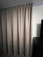 Gordijnen, verduisterend, kleur taupe, Huis en Inrichting, Stoffering | Gordijnen en Lamellen, Ophalen, Zo goed als nieuw, 200 cm of meer
