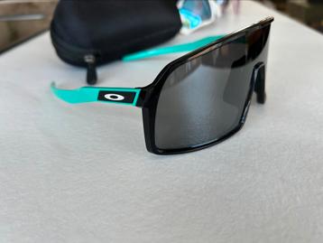 Oakley sutro pirzm black beschikbaar voor biedingen