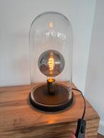 Tafellamp in glazen stolp en filamentlamp, Huis en Inrichting, Lampen | Tafellampen, Ophalen, Gebruikt, Minder dan 50 cm