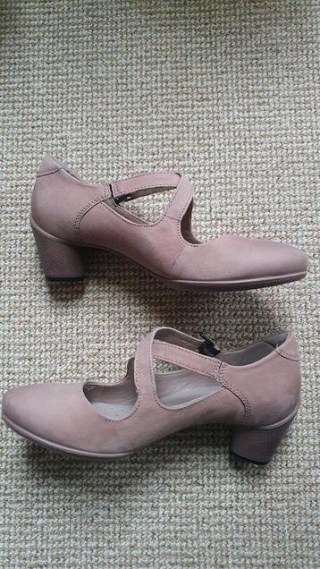 Ecco nubuck schoenen 37 beschikbaar voor biedingen