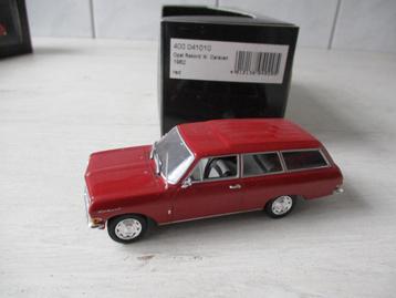  Minichamps Opel Rekord A Caravan Granada Rot Schaal 1:43 beschikbaar voor biedingen