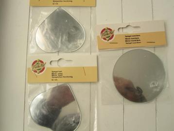 Spiegeltjes van het merk Make Me! beschikbaar voor biedingen