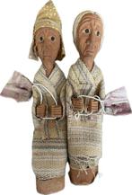 2 x vintage oude houten Toraja popjes. Indonesie / Sulawesi., Antiek en Kunst, Ophalen