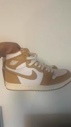 Jordan 4 Retro High Beige 37,5, Kleding | Dames, Schoenen, Ophalen of Verzenden, Zo goed als nieuw, Beige, Sneakers of Gympen