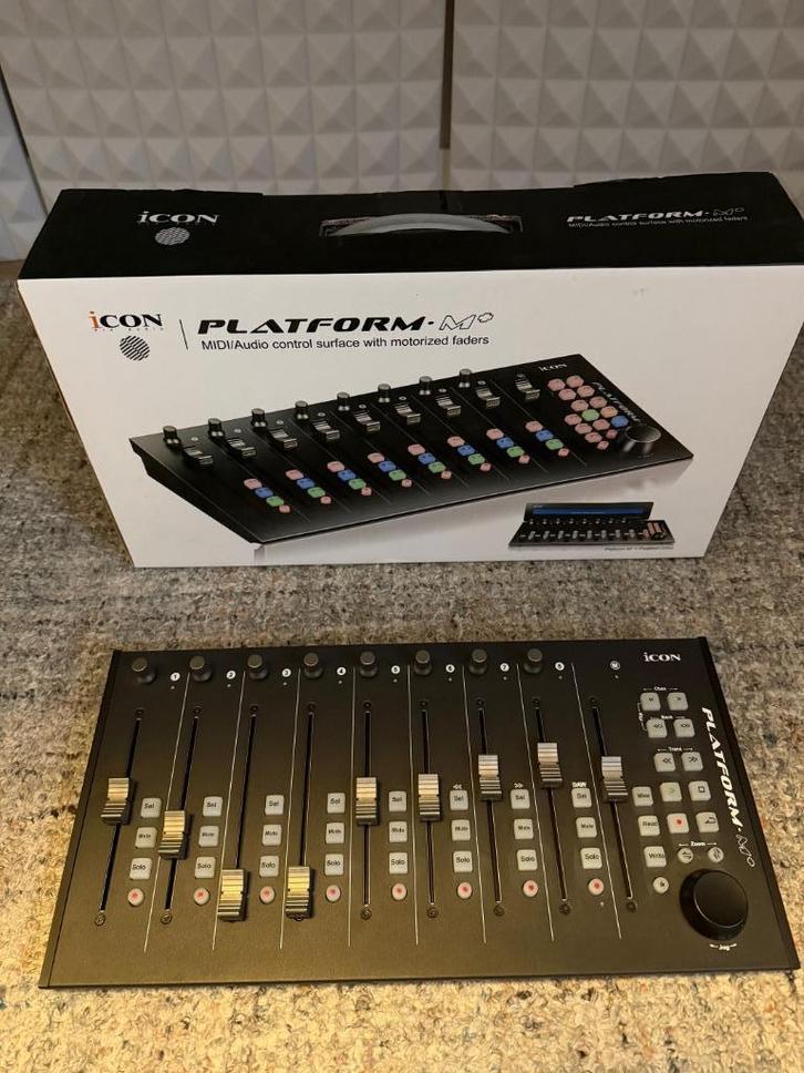 Icon Platform M+ Daw Controller + Cover, Muziek en Instrumenten, Midi-apparatuur, Zo goed als nieuw, Ophalen