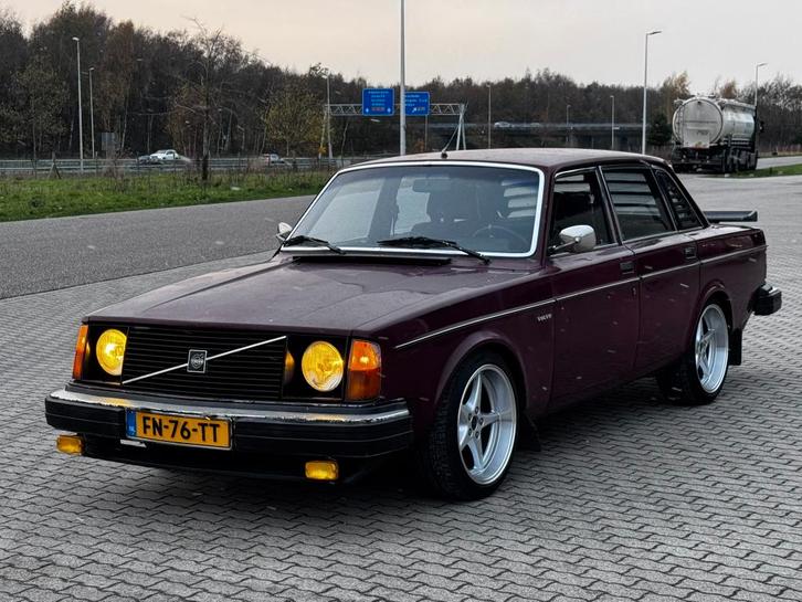 Volvo 244 GL 1980 Rood | MK18 | Verlaagd | LPG, Auto's, Volvo, Particulier, LPG, Sedan, Handgeschakeld, Origineel Nederlands, Rood